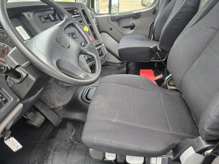 2023 Freightliner Business Class M2 112 Base