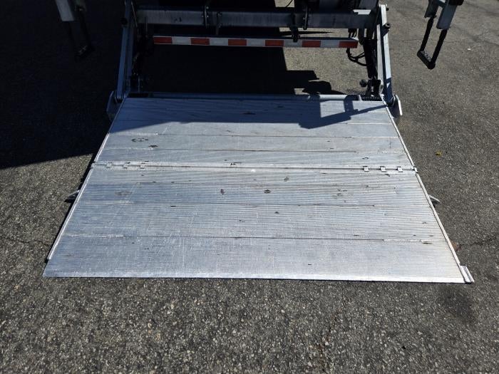 2019 International 4300 Base