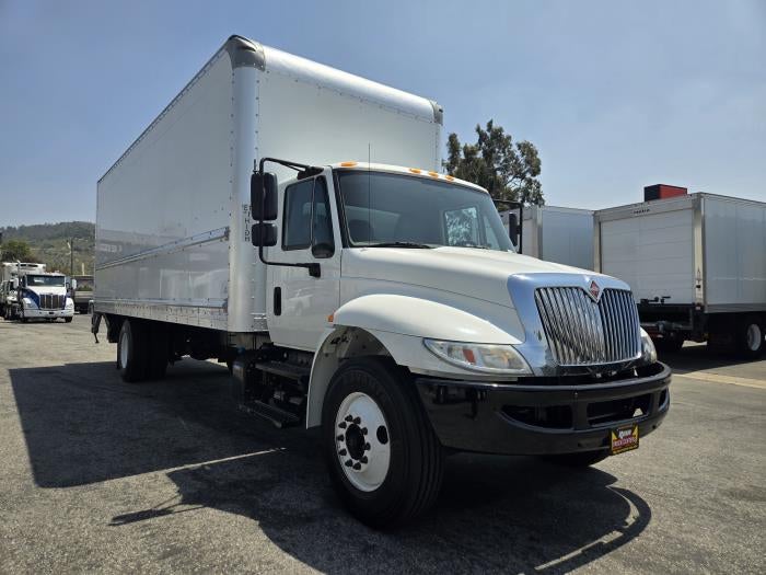 2019 International 4300 Base