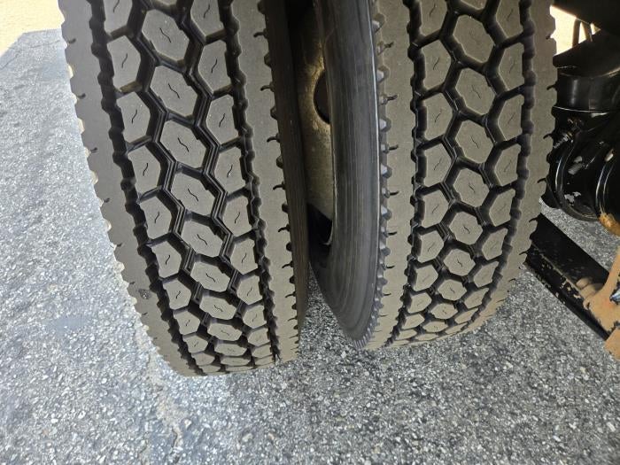 2019 International 4300 Base