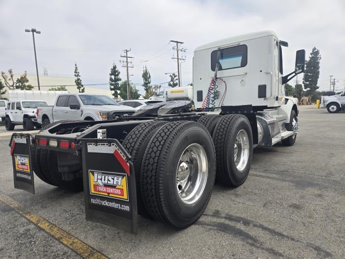 2019 Peterbilt 579 Base