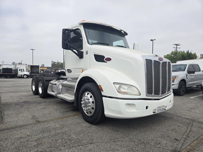 2019 Peterbilt 579 Base