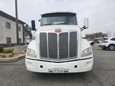 2019 Peterbilt 579 Base