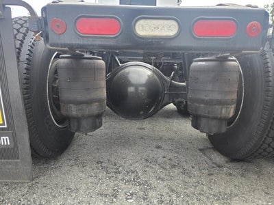 2019 Peterbilt 579 Base