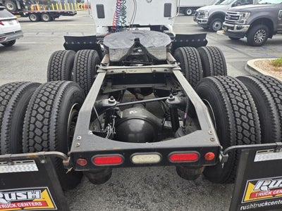 2019 Peterbilt 579 Base