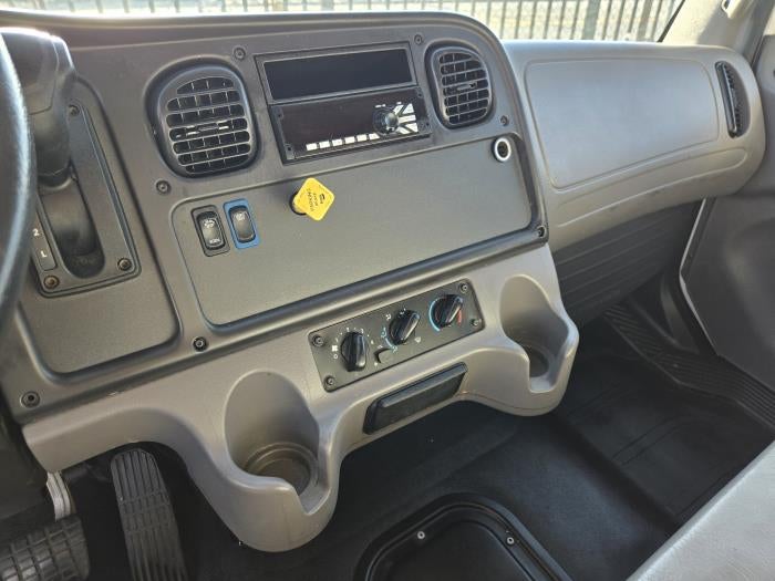 2021 Freightliner Business Class M2 106 Base