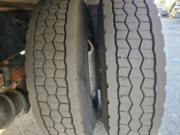 2021 Freightliner Business Class M2 106 Base