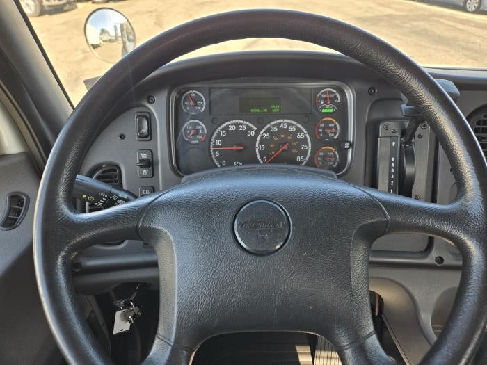 2019 Freightliner Business Class M2 106 Base
