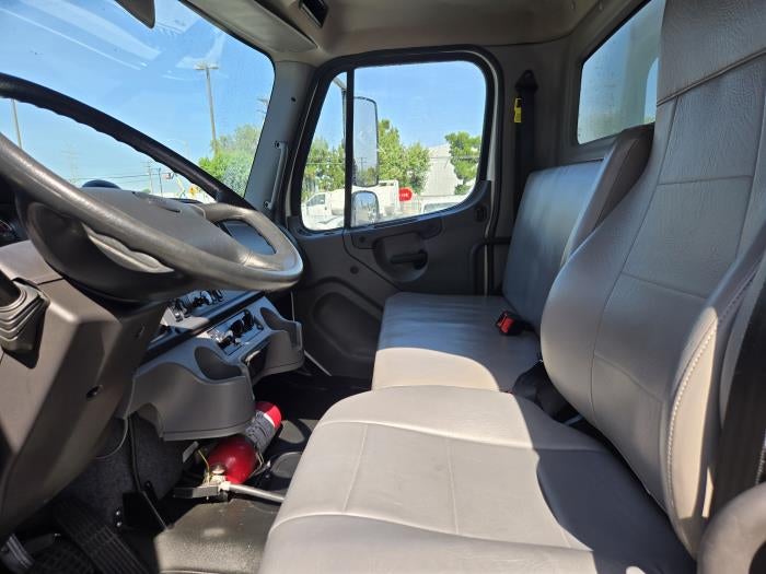 2022 Freightliner Business Class M2 106 Base