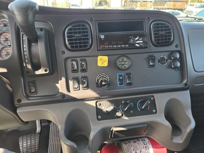 2022 Freightliner Business Class M2 106 Base