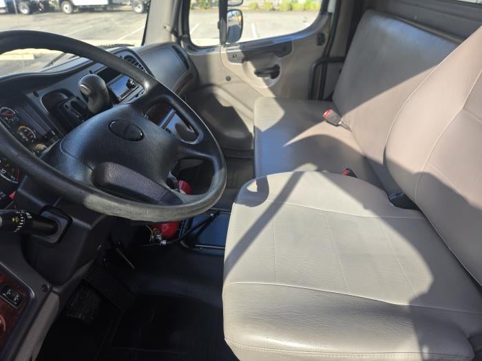 2020 Freightliner Business Class M2 106 Base