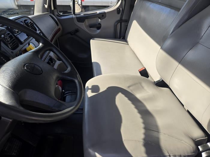 2020 Freightliner Business Class M2 106 Base