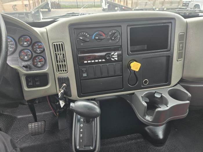 2019 International 4300 Base