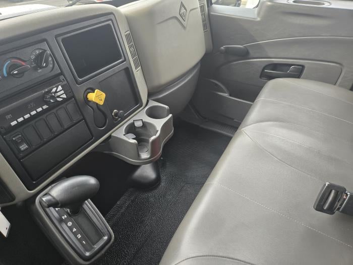 2019 International 4300 Base