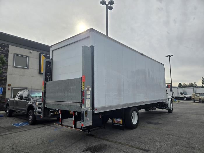 2019 International 4300 Base
