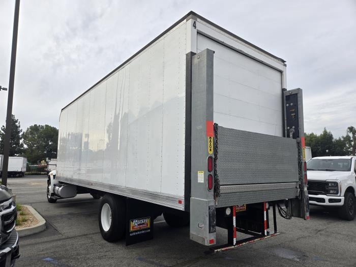 2019 International 4300 Base