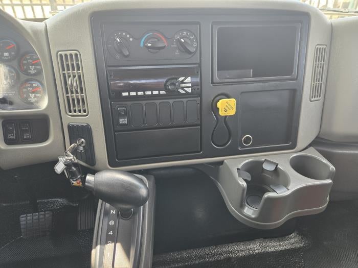 2019 International 4300 Base