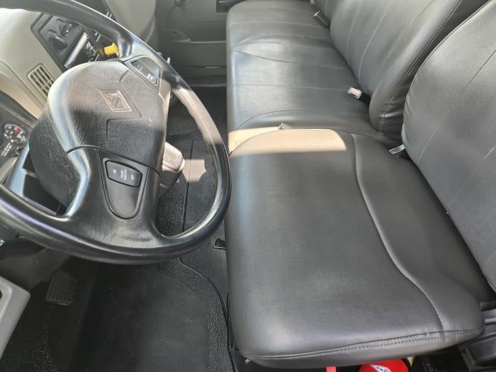 2019 International 4300 Base