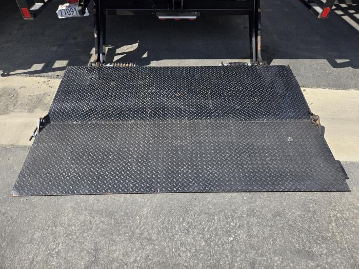 2019 International 4300 Base