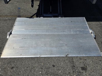 2020 Isuzu NPR-HD Base