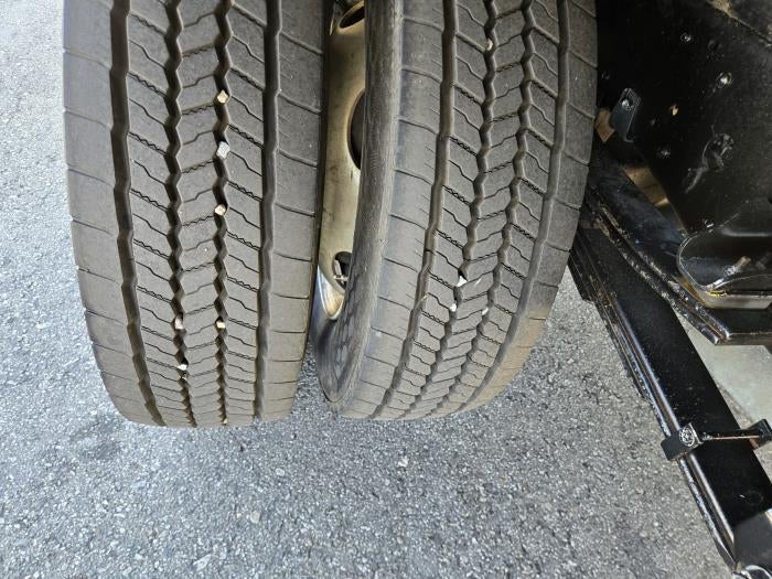 2020 Isuzu NPR-HD Base