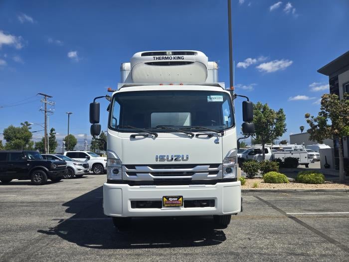 2023 Isuzu FTR Base
