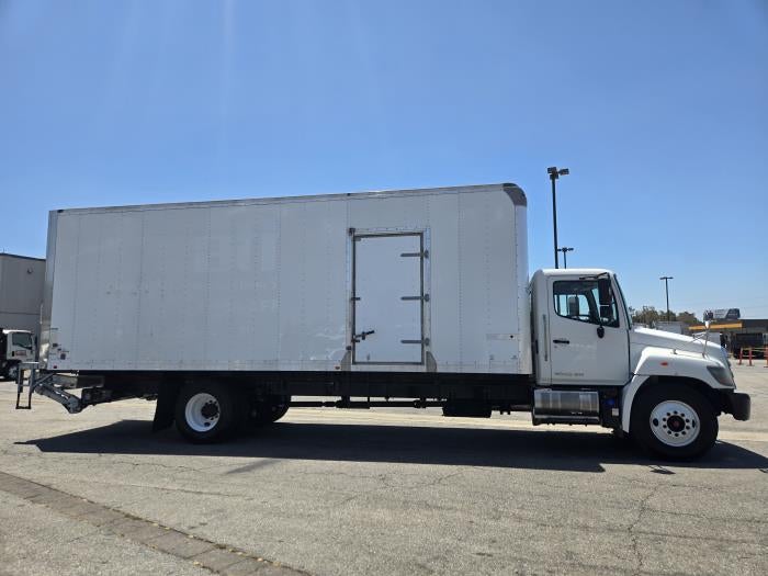 2019 Hino 268A Base