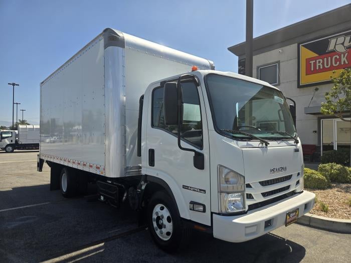 2022 Isuzu NPR Base
