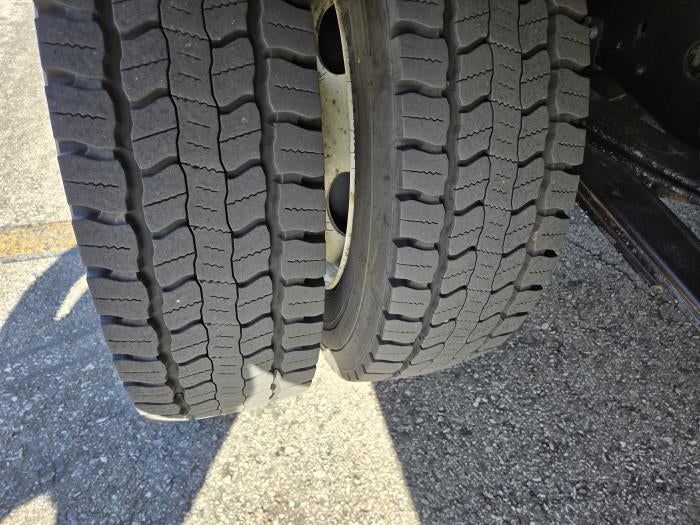 2018 Isuzu NPR-HD Base