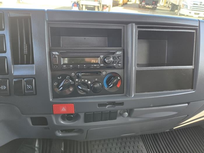 2022 Isuzu NPR-XD Base