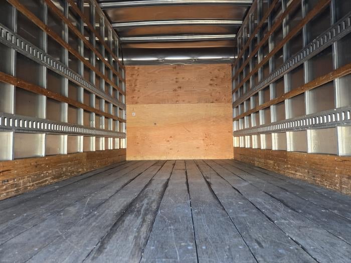 2022 Isuzu NPR-XD Base