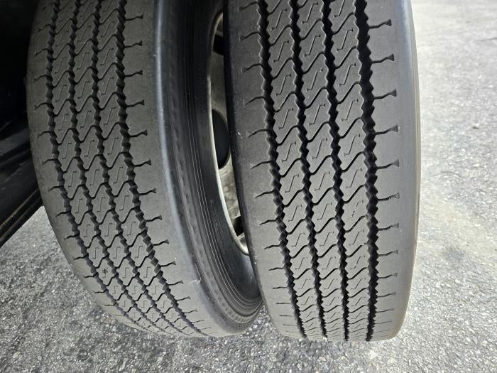 2022 Isuzu NPR-XD Base