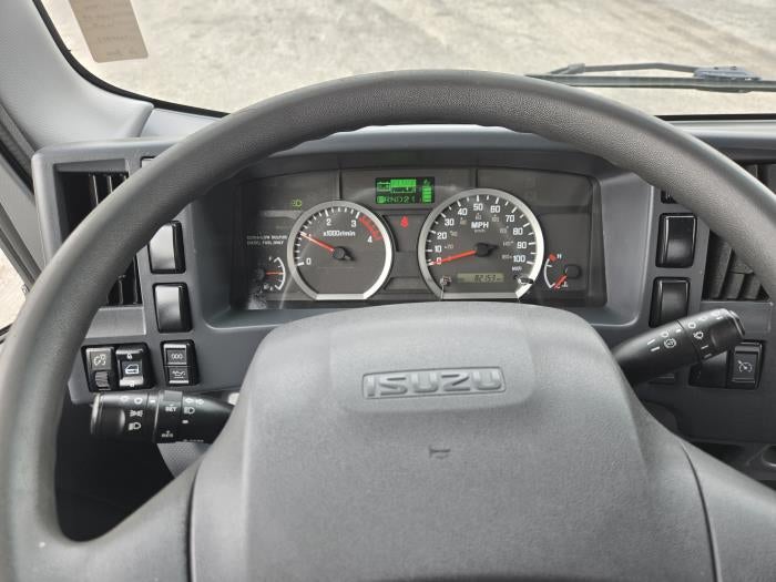 2022 Isuzu NPR-XD Base