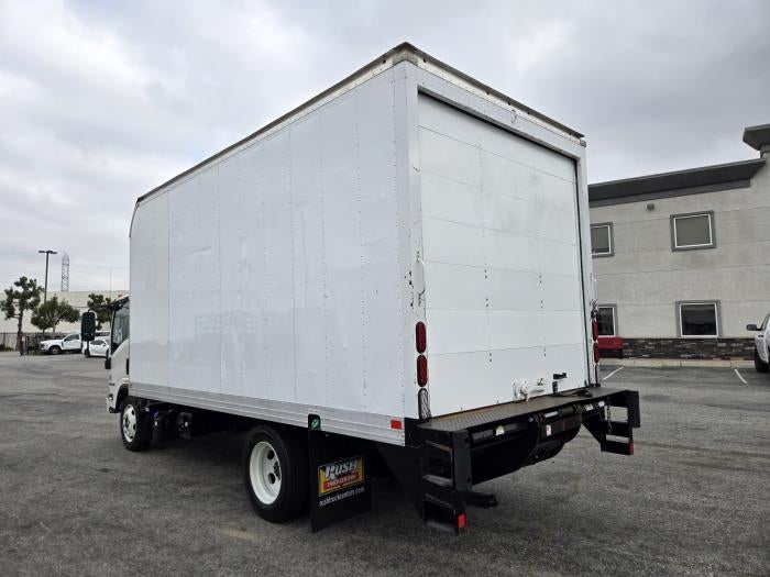 2022 Isuzu NPR-XD Base