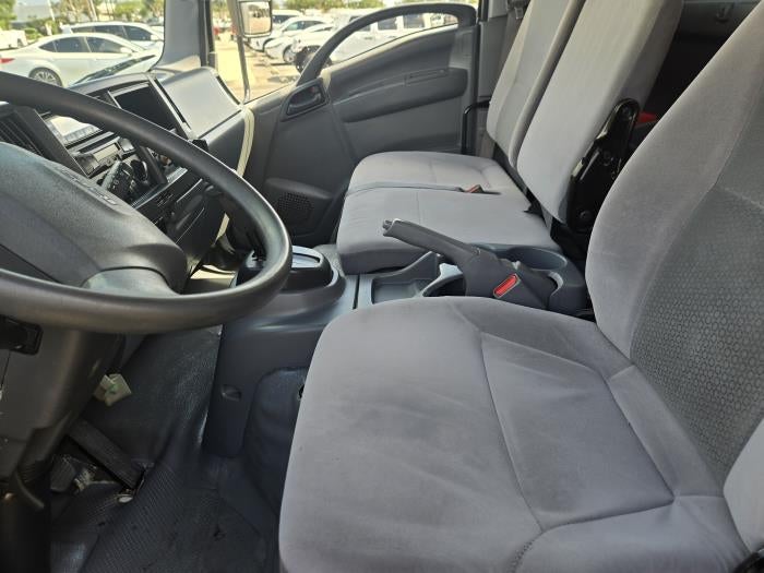 2018 Isuzu NPR-XD Base