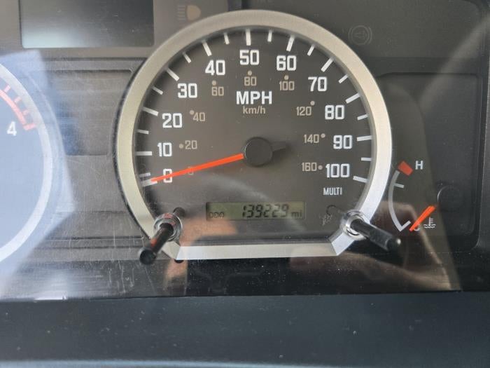 2018 Isuzu NPR-XD Base