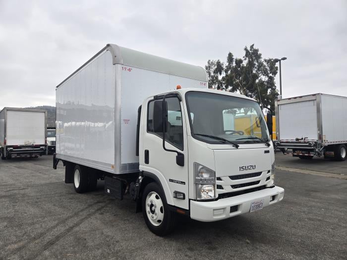 2022 Isuzu NPR-XD Base