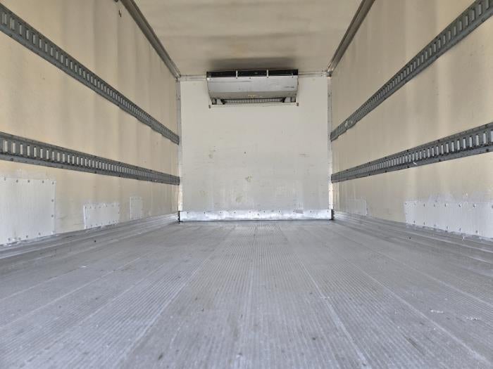 2018 Isuzu NPR-HD Base