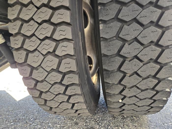 2018 Isuzu NPR-HD Base