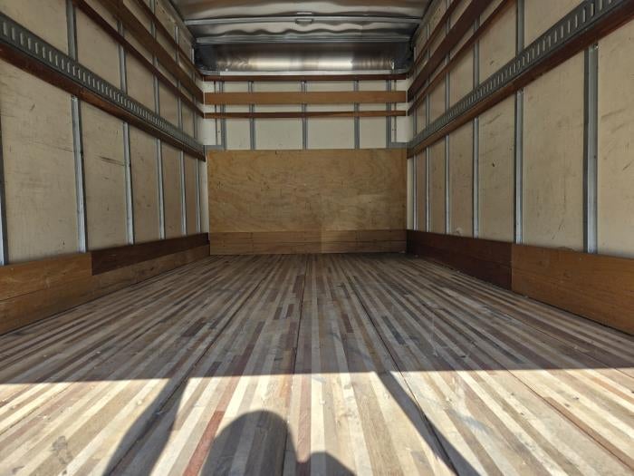 2020 Chevrolet W-4500 Base