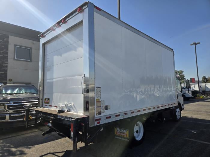 2018 Isuzu NRR Base