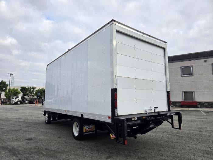 2022 Isuzu NRR Base