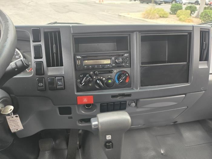 2022 Isuzu NRR Base